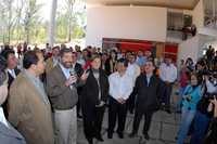 El rector Juan Ramón de la Fuente y Lázaro Cárdenas Batel recorrieron, con estudiantes y académicos de la UNAM, la nueva Unidad Académica y Cultural del campus Morelia