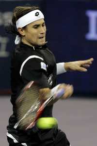 El español David Ferrer venció 6-1 y 6-3 al estadunidense Andy Roddick y avanzó a la final en Shanghai