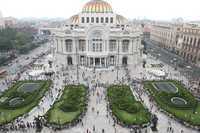 Miles de personas visitaron el Palacio de Bellas Artes para admirar la reciente exposición de obras de Frida Kahlo, con motivo del Homenaje Nacional rendido a la artista por su centenario