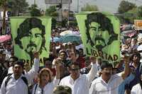 Marcha de la APPO realizada durante la Guelaguetza, el 23 de junio pasado