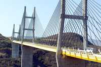 Aspecto del puente Mezca de la carretera Cuernavaca-Acapulco