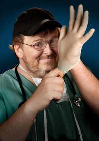 Michael Moore, director de Sicko, documental con su característico estilo sobre la salud pública en Estados Unidos