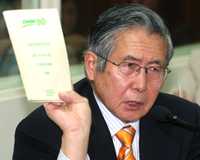 Alberto Fujimori responde preguntas de su abogado César Nakazaki