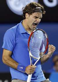 El suizo Roger Federer derrotó en cinco sets al serbio Janko Tipsarevic, en una de las victorias más dramáticas de su carrera