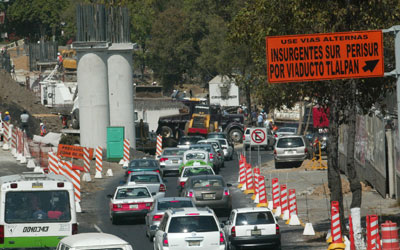 Caos por las obras del Metrobús