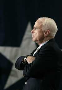 Obama y McCain, enfrentados como si ya fuesen los presidenciables
