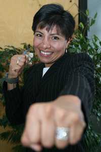 Laura Serrano promoverá a boxeadoras