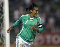 Evelyn López festeja su tercer gol a la escuadra jamaicana