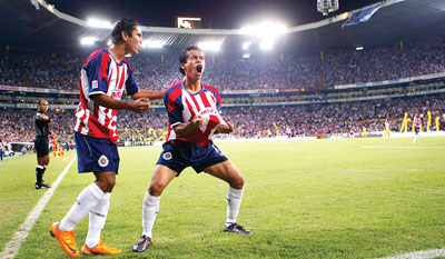 Chivas, en la gloria; América, en el abismo Chivas, en la gloria; América, en el abismo