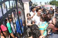 Estudiantes de la Universidad de Sonora marcharon ayer en Hermosillo para demandar a la rectoría que dialogue con el sindicato para poner fin a la huelga