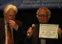 Manuel Pérez Rocha, rector de la UACM, y el escritor Carlos Monsiváis, anoche