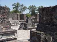 Vestigios de los conjuntos arquitectónicos que rodeaban al centro ceremonial de Teotihuacán, en los cuales se asentaron grupos de trabajadores provenientes de Mesoamérica