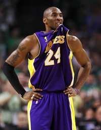 Kobe Bryant, de Lakers de Los Ángeles, había iniciado bien el partido del martes, pero luego terminó neutralizado