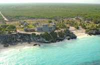 Panorámica del parque nacional de Tulum, donde existe polémica por la posible construcción de nuevos hoteles