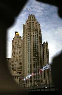 Torre Tribune, donde se alojan las oficinas del periódico Chicago Tribune, en la ciudad del mismo nombre. La compañía reveló que estudia la posible venta del emblemático edificio