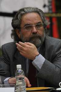 El académico Ignacio Marván Laborde llamó a senadores a no aprobar la iniciativa presidencial