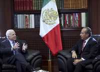 El presidente Felipe Calderón recibió en Los Pinos al virtual candidato republicano John McCain