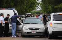 Vehículo en que fue asesinado el agente de la policía municipal de Culiacán Manuel Armenta Barraza