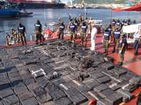 Paquetes de cocaína que contenía el artefacto submarino detenido en aguas del Pacífico, el cual llegó a Salina Cruz, Oaxaca, escoltado por elementos de la Armada