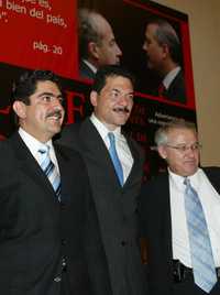 Manuel Espino, Gerardo Priego y Juan José Rodríguez en la presentación del libro