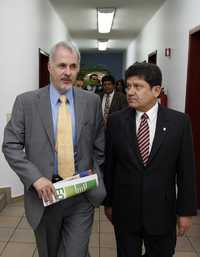 Raúl Padilla, ex rector y cabeza del grupo hegemónico en la Universidad de Guadalajara, y Carlos Briseño Torres, en imagen de archivo