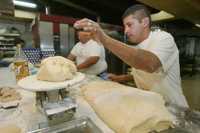 Labor en una panadería de la ciudad de México