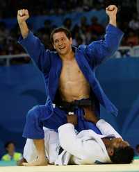 El judoca Tiago Camilo, de Brasil, dio el tercer bronce a su país