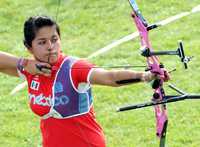 Mariana Avitia, de 14 años, mostró temple en su debut olímpico y dejó fuera a la veterana Narimanidze