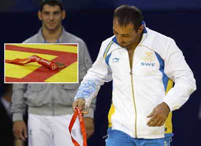 Enojo y desaire a medalla de bronce en grecorromana Enojo y desaire a medalla de bronce en grecorromana