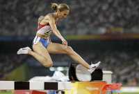 La rusa Gulnara Galkina-Samitova, en 3 mil metros con obstáculos, superó a la keniana Eunice Jepkorir y a su compatriota Ekaterina Volkova