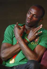 Usain Bolt da la cara por el equipo de atletismo de Jamaica