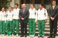 Los medallistas mexicanos en Pekín 2008 fueron recibidos por Calderón en Los Pinos