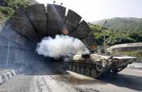 Un tanque de la Federación Rusa al abandonar Osetia del Sur, el martes pasado