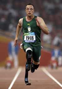 El sudafricano Pistorius, el hombre más rápido sin piernas