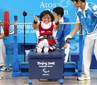 Júbilo de Amalia Pérez, tras conquistar su primera áurea en lo que son sus terceros juegos paralímpicos