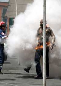 En Jalapa, el campesino Ramiro Guillén Tapia se prendió fuego tras de  que el gobierno estatal canceló continuamente una cita para tratar un conflicto de tierras en San Pedro Soteapan   Notimex