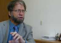 El ex alcalde de Bogotá Antanas Mockus, durante la entrevista con La Jornada