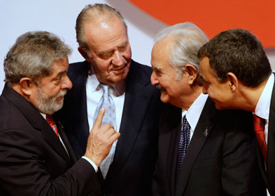 Reciben Lula y Carlos Fuentes el premio Don Quijote