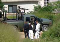 El cuerpo de un militar degollado fue encontrado en el paraje Loma Larga de Monterrey, Nuevo León