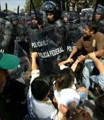 La lucha por Pemex aún no acaba, advierte López Obrador