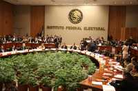 En la imagen, sesión del Consejo General del IFE del pasado 13 de octubre