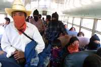 En imagen de archivo, desplazados del Ejército Zapatista de Liberación Nacional que retornan a Zinacantán