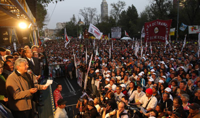 López Obrador: el gobierno minimiza y manipula la crisis