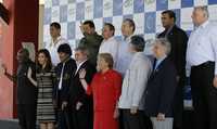 Mandatarios asistentes a la Primera Cumbre de América Latina y el Caribe posan para la fotografía oficial