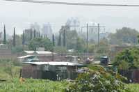 Salamanca es una de las ciudades más contaminadas de México por bióxido de azufre y partículas suspendidas, debido a la operación de una refinería de Petróleos Mexicanos y una termoeléctrica de la Comisión Federal de Electricidad, y también por la quema de pastizales