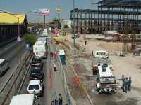 En un costado de la estación del Metro Ciudad Azteca se construye la terminal multimodal, concesionada a una empresa privada; se anuncia que será la más moderna del país