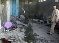 Aspecto de la escuela bajo administración de la ONU bombardeada en Jabaliya