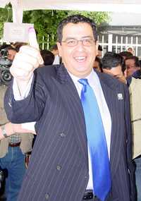 La dirigencia del Partido Acción Nacional en el estado de México decidió expulsar al ex presidente municipal de Tlalnepantla, Rubén Mendoza Ayala