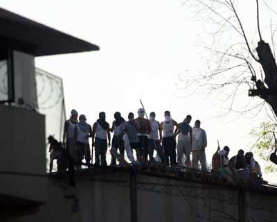 Motín en el tutelar de San Fernando; 10 heridos