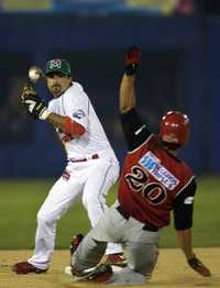 Venados de Mazatlán vencieron 3-2 al puertorriqueño Leones de Ponce al abrir la Serie del Caribe de Beisbol, en Mexicali  Ap